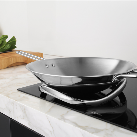 Electrolux EMotion Wok & Trivet (EIWT01) Electrolux Australia