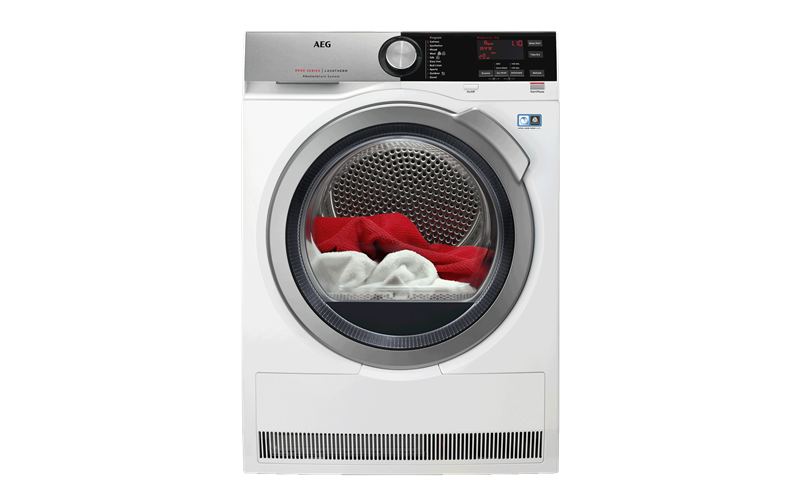 AEG 8kg 8000 series heat pump dryer with SensiDry T8DHC846B