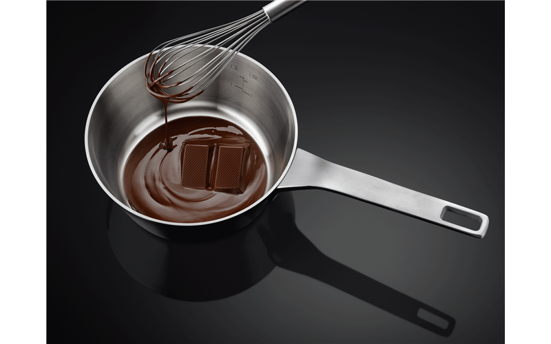 90cm 5 zone induction cooktop with ProCook & FlexiBridge (IKE95471FB