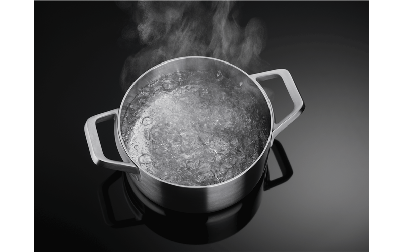 AEG 60cm 3 zone induction cooktop with ProCook & FlexiBridge IKE63471FB